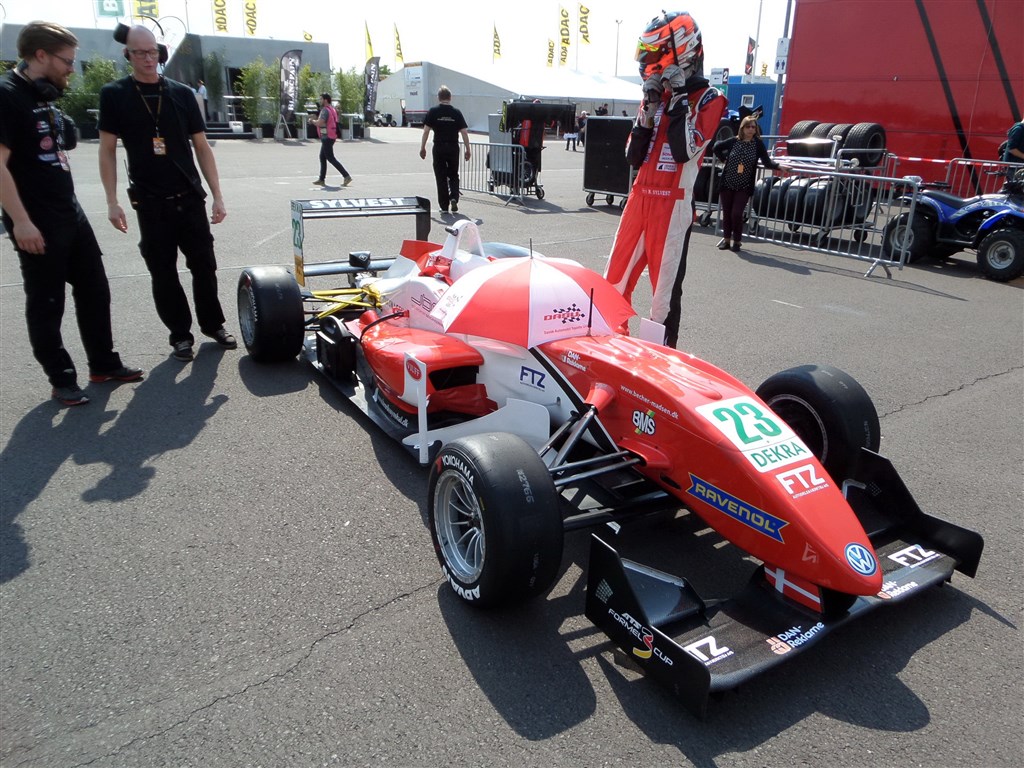 Nicolai Sylvest før starten på Oschersleben.